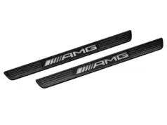 Indstigningslister med AMG logo belyst til EQA 2021-2025