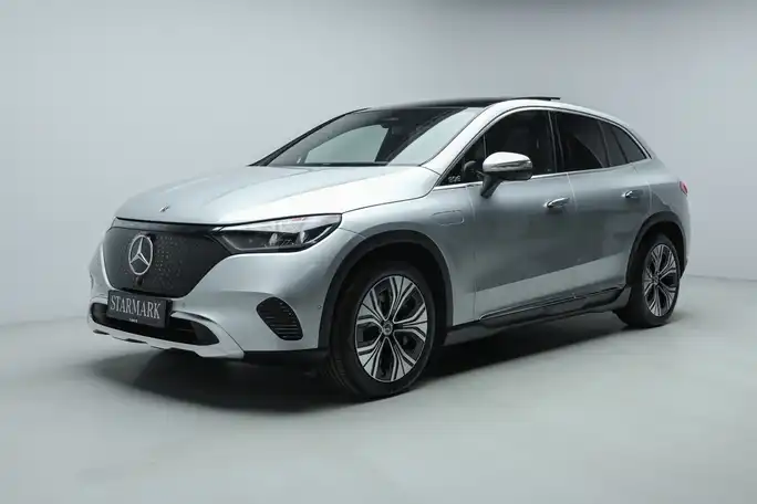 EQE300 SUV