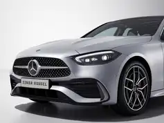 Pynteliste i kølergrill  til C-Klasse 2021-2025