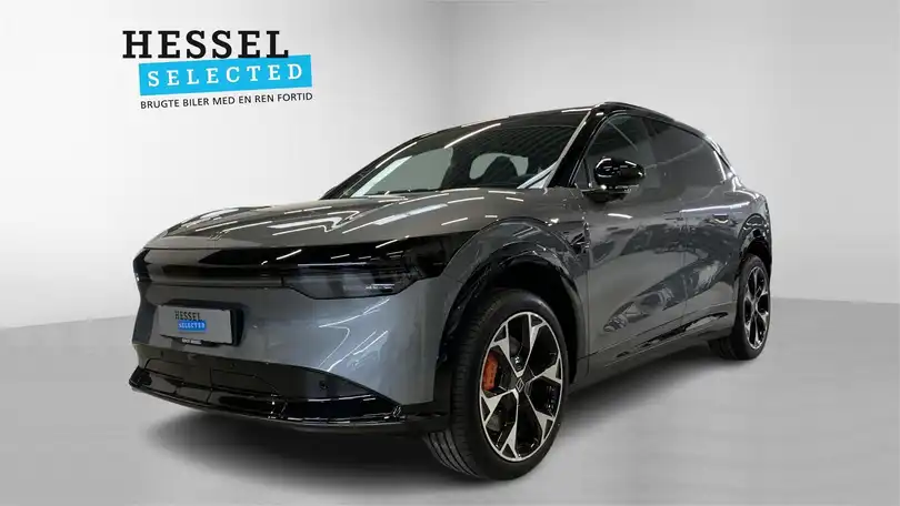EL Privilege AWD 639HK 5d Aut.