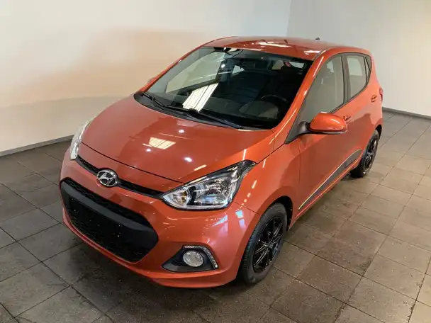 i10