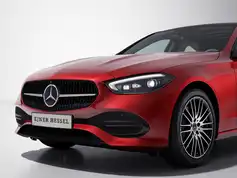 Pynteliste i kølergrill  til C-Klasse 2021-2025