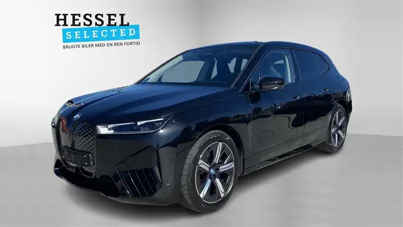 40 EL XDrive 326HK 5d Aut.