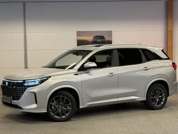 1,5 Plugin-hybrid Rock E-CVT 218HK 5d Aut.