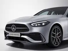 Pynteliste i kølergrill  til C-Klasse 2021-2025