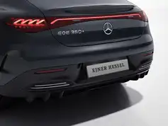 Pynteliste i bagkofanger til EQE 2022-2025